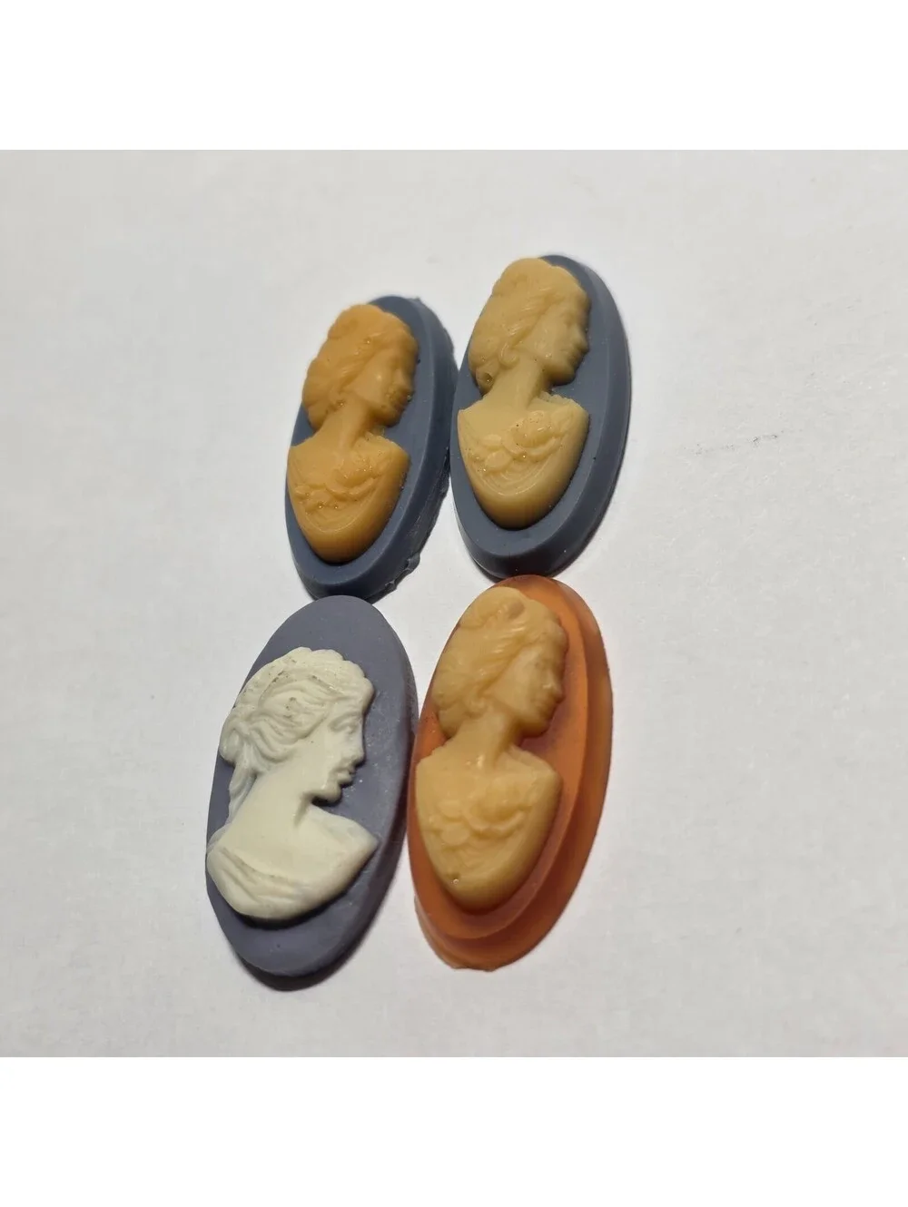 Lot of 4 Small Vintage Style Lady Cameo Cabochons Resin Mixed Colors EUC